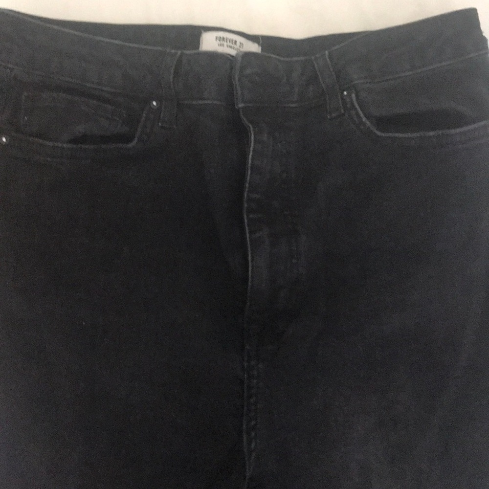 Black distressed jean forever 21